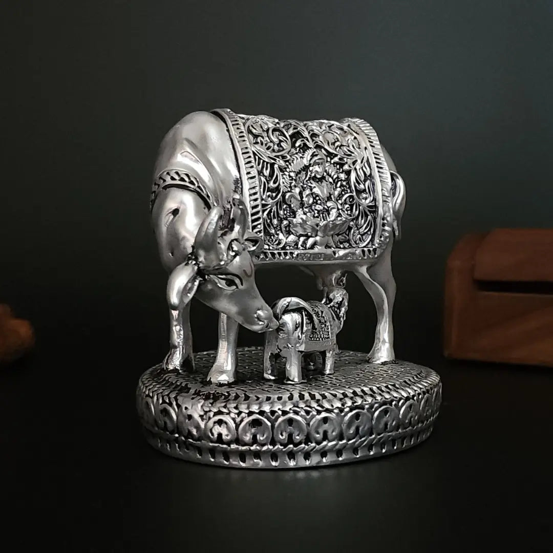 Kamdhenu Cow & Calf Idol – Antique Silver Plated Finish (3.5 Inch)