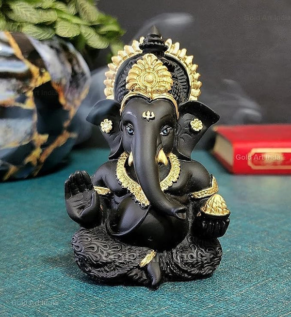 Black Terracotta Ganesha Idol – Compact Size for Home & Car