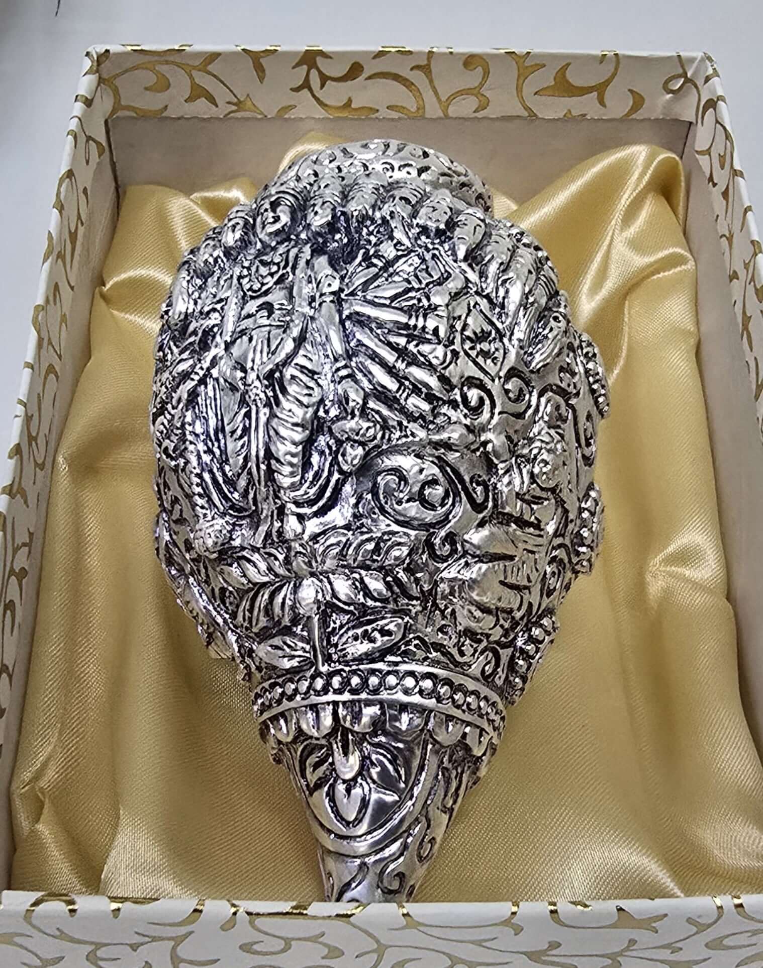 Top view of antique matte silver-plated Shank Vishnu